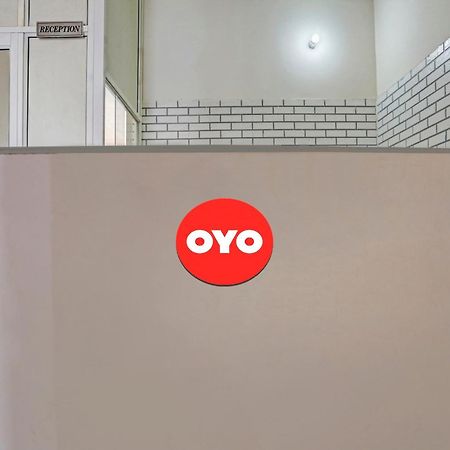 Hotel O Arya Residency Gurgáon Kültér fotó