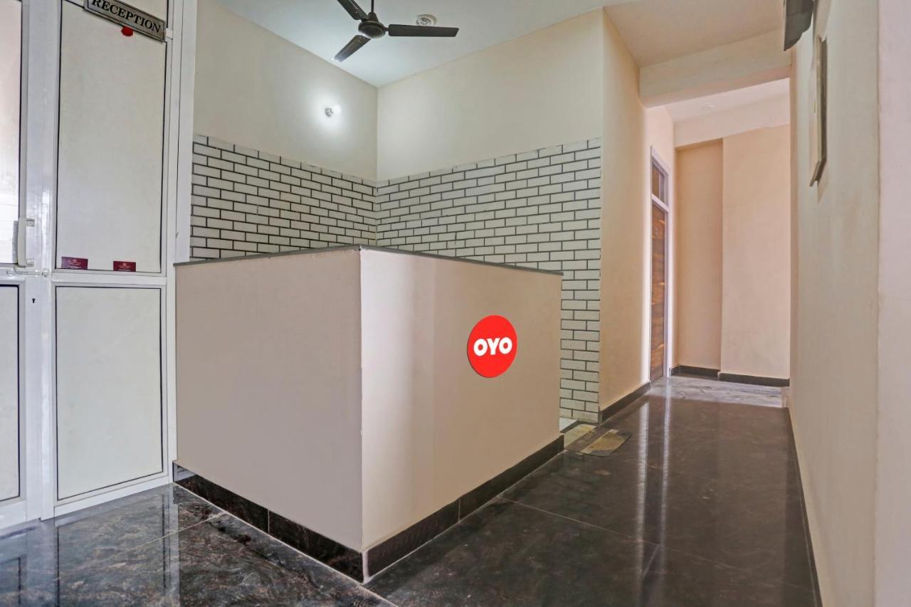 Hotel O Arya Residency Gurgáon Kültér fotó
