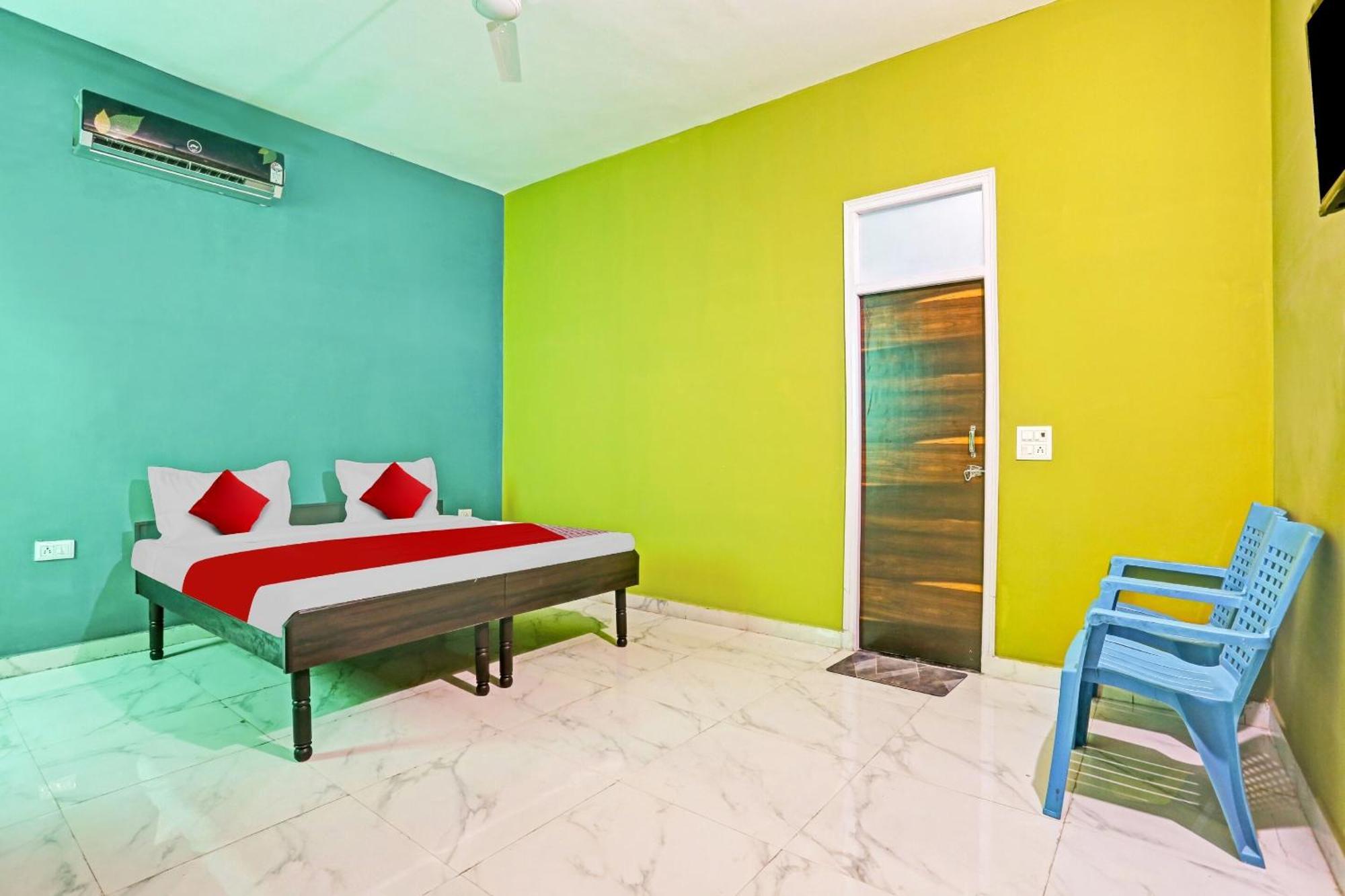 Hotel O Arya Residency Gurgáon Kültér fotó