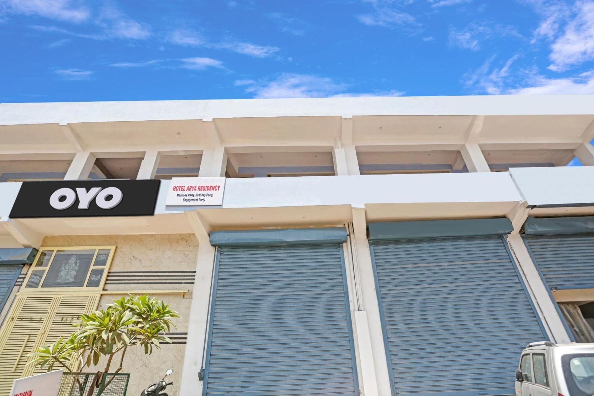 Hotel O Arya Residency Gurgáon Kültér fotó