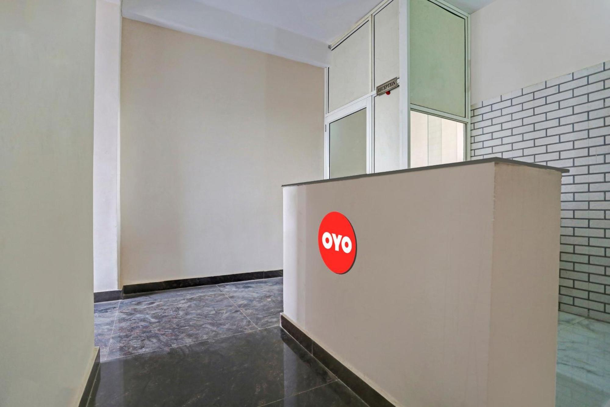 Hotel O Arya Residency Gurgáon Kültér fotó
